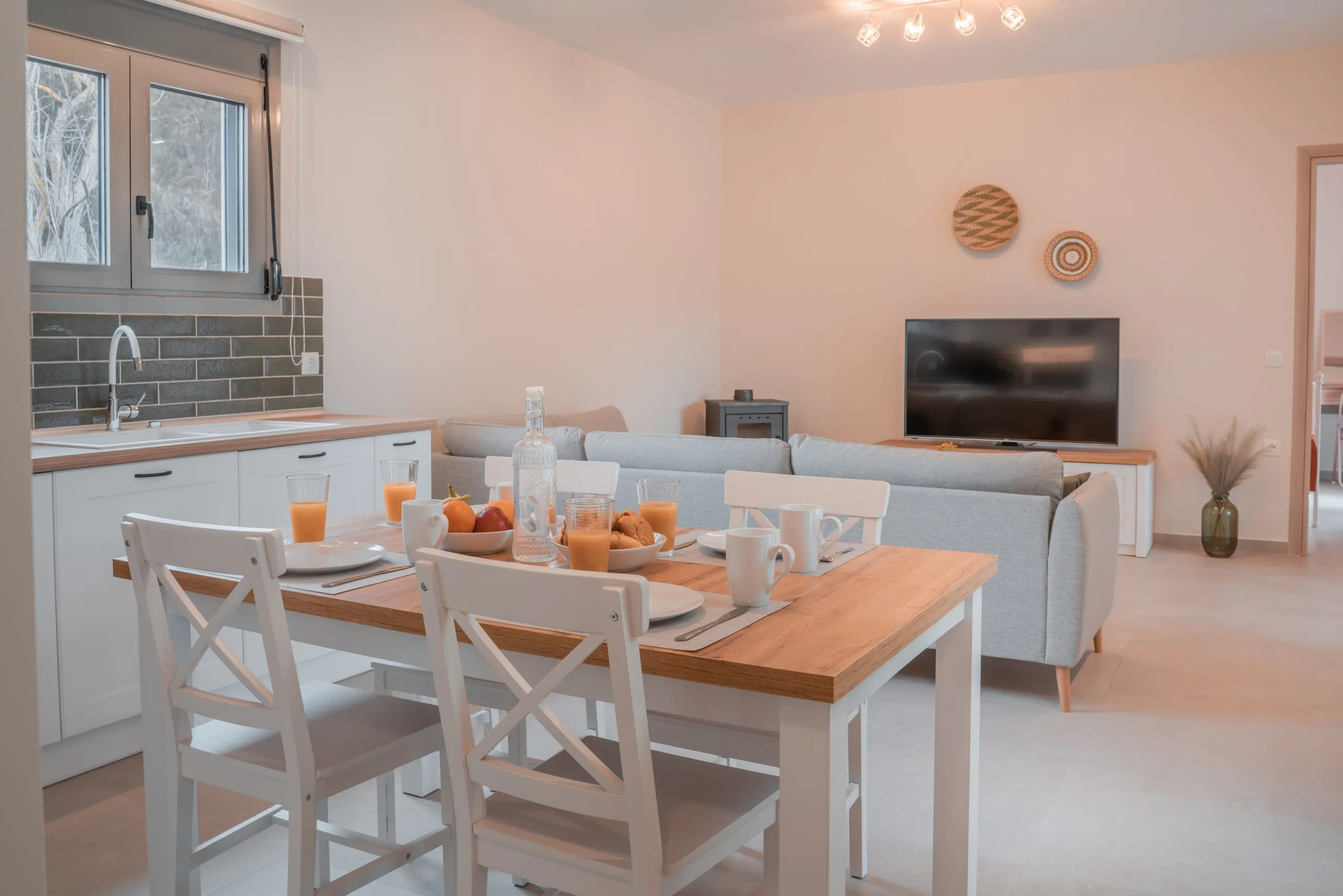 Open-plan kitchen, dining and living area